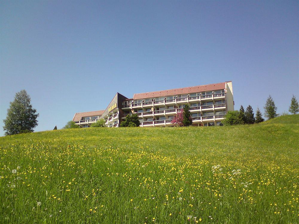 Hotel Flora Пфронтен Екстериор снимка